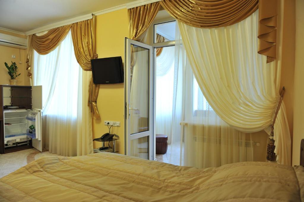 Andinna Hotel تشيرنيفتسي المظهر الخارجي الصورة
