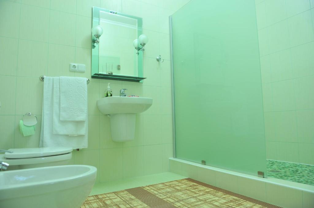 Andinna Hotel تشيرنيفتسي المظهر الخارجي الصورة